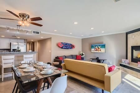 Awesome 3Br 2Bth 1 Block To Beach C2 Newport Beach Exterior photo