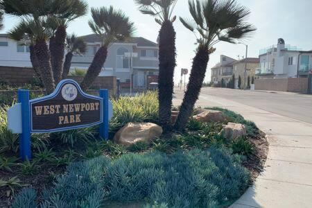 Awesome 3Br 2Bth 1 Block To Beach C2 Newport Beach Exterior photo