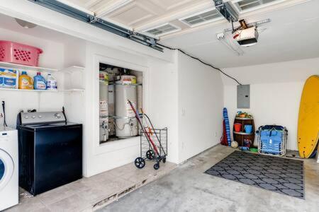Awesome 3Br 2Bth 1 Block To Beach C2 Newport Beach Exterior photo