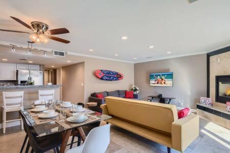Awesome 3Br 2Bth 1 Block To Beach C2 Newport Beach Exterior photo